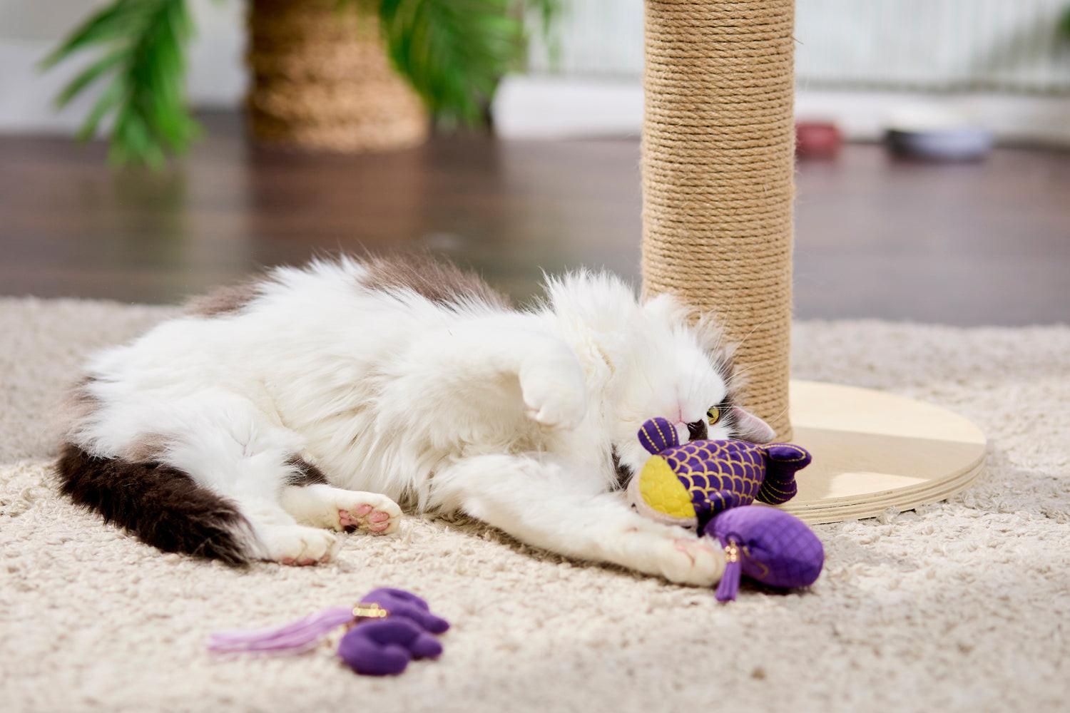 The Royal Catch & Elixir Duo Catnip Toy plus Catnip & Silvervine Spray 50ml.